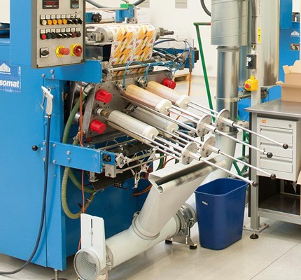 Kolejna nowa maszyna wycinająca